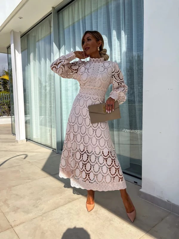 Sukienka Koronkowa z Bufkami | Elegancka Moda Damska 1