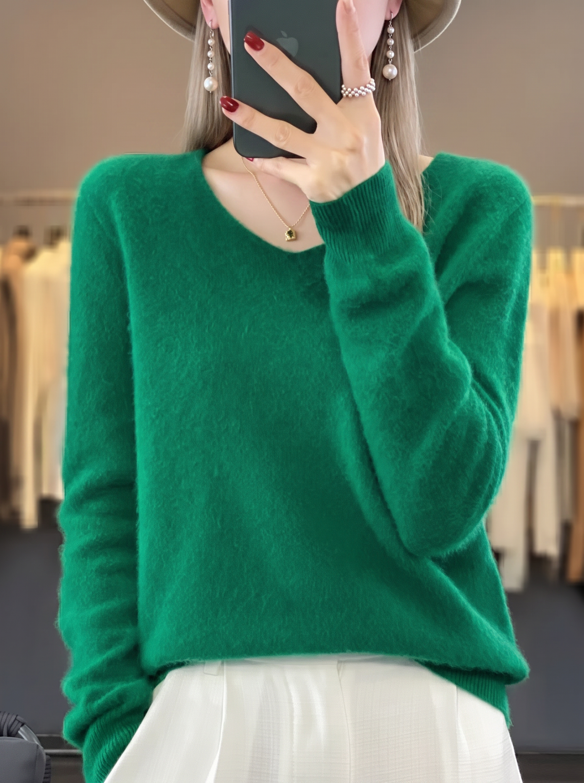 Sweter Damski z Dekoltem V