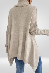 Sweter Damski Oversize z Golfem — asymetryczny Dół i Prążkowane Mankiety