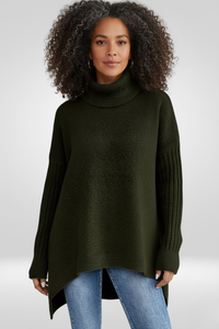 Sweter Damski Oversize z Golfem — asymetryczny Dół i Prążkowane Mankiety