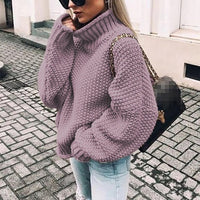 Fioletowy sweter damski oversize z golfem, gruba dzianina o splocie ryżowym i bufiaste rękawy